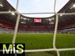 17.09.2025,  Fussball UEFA Championsleague 2025/2026: 1.Spieltag, FC Bayern Mnchen - FC Chelsea, in der Allianz-Arena Mnchen.   Hintertor Perspektive auf das noch leere Stadion.
  

