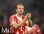 17.09.2025,  Fussball UEFA Championsleague 2025/2026: 1.Spieltag, FC Bayern Mnchen - FC Chelsea, in der Allianz-Arena Mnchen.   Harry Kane (FC Bayern Mnchen) bedankt sich bei den Fans.
  

