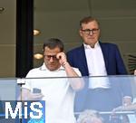 20.09.2025, Fussball Bundesliga 2025/2026, 4.Spieltag, TSG 1899 Hoffenheim - FC Bayern Mnchen, in der PreZero-Arena (Sinsheim). v.l. Sportvorstand Max Eberl (Bayern Mnchen) und Vorstandsvorsitzender Jan-Christian Dreesen (FC Bayern Mnchen) 


