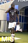 20.09.2025, Fussball Bundesliga 2025/2026, 4.Spieltag, TSG 1899 Hoffenheim - FC Bayern Mnchen, in der PreZero-Arena (Sinsheim). Dayot Upamecano (FC Bayern Mnchen) 


