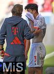 20.09.2025, Fussball Bundesliga 2025/2026, 4.Spieltag, TSG 1899 Hoffenheim - FC Bayern Mnchen, in der PreZero-Arena (Sinsheim). Min-jae Kim (Bayern Mnchen, Minjae Kim) verletzt,


