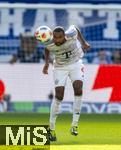 20.09.2025, Fussball Bundesliga 2025/2026, 4.Spieltag, TSG 1899 Hoffenheim - FC Bayern Mnchen, in der PreZero-Arena (Sinsheim). Jonathan Tah (FC Bayern Mnchen) Kopfball, der Schweiss spritzt. 