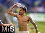 20.09.2025, Fussball Bundesliga 2025/2026, 4.Spieltag, TSG 1899 Hoffenheim - FC Bayern Mnchen, in der PreZero-Arena (Sinsheim). Luis Diaz (FC Bayern Mnchen) wirft nach dem Spiel sein Trikot in die Fans