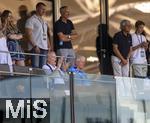 20.09.2025, Fussball Bundesliga 2025/2026, 4.Spieltag, TSG 1899 Hoffenheim - FC Bayern Mnchen, in der PreZero-Arena (Sinsheim). SAP-Grnder und Hoffenheims Club-Mzen Dietmar Hopp (re, Blauer Schal) als Zuschauer auf der Tribne.   