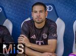 20.09.2025, Fussball Bundesliga 2025/2026, 4.Spieltag, TSG 1899 Hoffenheim - FC Bayern Mnchen, in der PreZero-Arena (Sinsheim). Raphael Guerreiro (FC Bayern Mnchen) auf der Bank.