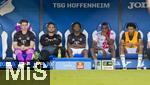 20.09.2025, Fussball Bundesliga 2025/2026, 4.Spieltag, TSG 1899 Hoffenheim - FC Bayern Mnchen, in der PreZero-Arena (Sinsheim). v.li: Torwart Jonas Urbig (FC Bayern Mnchen), Torwart Sven Ulreich (FC Bayern Mnchen), Wisdom Mike (FC Bayern Mnchen), Nicolas Jackson (FC Bayern Mnchen), Cassiano Kiala (Bayern Mnchen) auf der Bank.