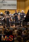 26.09.2025, Internationales Klassikfestival: Festival der Nationen 2025, im Kurhaus Bad Wrishofen (Unterallgu), Klassik for Kids: Schulkonzert fr Schlerinnen und Schler im Kursaal mit dem vbw-Festivalorchester und Christoph Adt (Dirigent), Stargast der Pianist Igor Levit (Deutschland), hier bei einer Ansprache an die Kids.