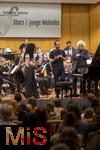 26.09.2025, Internationales Klassikfestival: Festival der Nationen 2025, im Kurhaus Bad Wrishofen (Unterallgu), Klassik for Kids: Schulkonzert fr Schlerinnen und Schler im Kursaal mit dem vbw-Festivalorchester und Christoph Adt (Dirigent), Stargast der Pianist Igor Levit (Deutschland), hier bei einer Ansprache an die Kids.