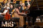 26.09.2025, Internationales Klassikfestival: Festival der Nationen 2025, im Kurhaus Bad Wrishofen (Unterallgu), Festivalerffnung im Kursaal mit Beatrice Rana, Klavier. Riccardo Minasi, Dirigent, Die Deutsche Kammerphilharmonie Bremen,  