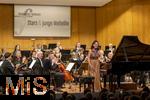 26.09.2025, Internationales Klassikfestival: Festival der Nationen 2025, im Kurhaus Bad Wrishofen (Unterallgu), Festivalerffnung im Kursaal mit Beatrice Rana, Klavier. Riccardo Minasi, Dirigent, Die Deutsche Kammerphilharmonie Bremen