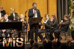 26.09.2025, Internationales Klassikfestival: Festival der Nationen 2025, im Kurhaus Bad Wrishofen (Unterallgu), Festivalerffnung im Kursaal mit Beatrice Rana, Klavier. Riccardo Minasi, Dirigent, Die Deutsche Kammerphilharmonie Bremen, Brgermeister Stefan Welzel hlt die Erffnungsrede.