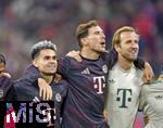26.09.2025, Fussball Bundesliga 2025/2026, 5.Spieltag, FC Bayern Mnchen - SV Werder Bremen, in der Allianz-Arena Mnchen,  Schlussjubel v.l.  Luis Diaz (FC Bayern Mnchen), Leon Goretzka (FC Bayern Mnchen) unfd Harry Kane (FC Bayern Mnchen) 



