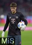 26.09.2025, Fussball Bundesliga 2025/2026, 5.Spieltag, FC Bayern Mnchen - SV Werder Bremen, in der Allianz-Arena Mnchen, Torwart Leon Klanac (Bayern Mnchen) 