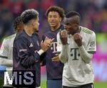 26.09.2025, Fussball Bundesliga 2025/2026, 5.Spieltag, FC Bayern Mnchen - SV Werder Bremen, in der Allianz-Arena Mnchen, v.l. Luis Diaz (FC Bayern Mnchen) und Nicolas Jackson (FC Bayern Mnchen) diskutieren,