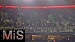 26.09.2025, Fussball Bundesliga 2025/2026, 5.Spieltag, FC Bayern Mnchen - SV Werder Bremen, in der Allianz-Arena Mnchen, Die Fans von Werder Bremen haben ein Spruchband gehisst - Eure Ansetzungen kotzen uns an!