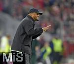 26.09.2025, Fussball Bundesliga 2025/2026, 5.Spieltag, FC Bayern Mnchen - SV Werder Bremen, in der Allianz-Arena Mnchen, Trainer Vincent Kompany (FC Bayern Mnchen) gestikuliert