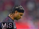 26.09.2025, Fussball Bundesliga 2025/2026, 5.Spieltag, FC Bayern Mnchen - SV Werder Bremen, in der Allianz-Arena Mnchen, Serge Gnabry (FC Bayern Mnchen) mit neuer Frisur