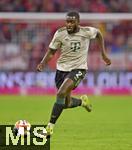26.09.2025, Fussball Bundesliga 2025/2026, 5.Spieltag, FC Bayern Mnchen - SV Werder Bremen, in der Allianz-Arena Mnchen, Dayot Upamecano (FC Bayern Mnchen) am Ball,