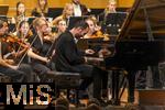 27.09.2025, Internationales Klassikfestival: Festival der Nationen 2025, im Kurhaus Bad Wrishofen (Unterallgu), Igor Levit, Klavier. Mit dem vbw Festivalorchester unter Dirigent Christoph Adt.
