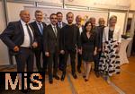 27.09.2025, Internationales Klassikfestival: Festival der Nationen 2025, im Kurhaus Bad Wrishofen (Unterallgu), Igor Levit, Klavier. Mit dem vbw Festivalorchester unter Dirigent Christoph Adt. Nach dem Konzert, Feier im VIP-Zelt, Gruppenfoto mit Igor Levit (mitte), mit Winfried Roch, Klaus Holetschek, Christoph Adt, Stephan Stracke, Unternehmerin Drita Schneider, 
