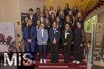 28.09.2025, Internationales Klassikfestival: Festival der Nationen 2025, im Kurhaus Bad Wrishofen (Unterallgu), Cellissiomo im Kursaal mit einer Gruppe von 12 Cellisten der Berliner Philharmonikern