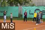 30.09.2025, Nassenbeuren bei Mindelheim, Tennistraining mit Nachwuchs von Trainerin Isabel Drr beim TSC Nassenbeuren. 