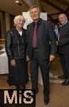 30.09.2025, Internationales Klassikfestival: Festival der Nationen 2025, im Kurhaus Bad Wrishofen (Unterallgu), Sonderkonzert mit Startenor Jonas Kaufmann. Liederabend mit seinem Klavierpartner Helmut Deutsch.  Schweizer Klassikbegeisterte Zuschauer, Silvana und Kurt Dngeli freuen sich auf das Konzert.