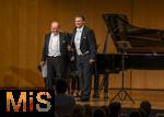 30.09.2025, Internationales Klassikfestival: Festival der Nationen 2025, im Kurhaus Bad Wrishofen (Unterallgu), Sonderkonzert mit Startenor Jonas Kaufmann (re). Liederabend mit seinem Klavierpartner Helmut Deutsch.  