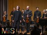 02.10.2025, Internationales Klassikfestival: Festival der Nationen 2025, im Kurhaus Bad Wrishofen (Unterallgu), Konzert Bella Italia, Lukas Sternath (Klavier) mit dem Orchester Camerata Salzburg unter der Leitung von Konzertmeister Giovanni Guzzo (Violine)