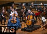 02.10.2025, Internationales Klassikfestival: Festival der Nationen 2025, im Kurhaus Bad Wrishofen (Unterallgu), Konzert Bella Italia, Julia Hagen (Violoncello) mit dem Orchester Camerata Salzburg unter der Leitung von Konzertmeister Giovanni Guzzo (Violine) und Paolo Bonomini (re, Cello). 