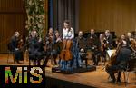 02.10.2025, Internationales Klassikfestival: Festival der Nationen 2025, im Kurhaus Bad Wrishofen (Unterallgu), Konzert Bella Italia, Julia Hagen (Violoncello) mit dem Orchester Camerata Salzburg, 