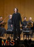 02.10.2025, Internationales Klassikfestival: Festival der Nationen 2025, im Kurhaus Bad Wrishofen (Unterallgu), Konzert Bella Italia, Lukas Sternath (Klavier) mit dem Orchester Camerata Salzburg unter der Leitung von Konzertmeister Giovanni Guzzo (Violine)