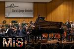 03.10..2025, Internationales Klassikfestival: Festival der Nationen 2025, im Kurhaus Bad Wrishofen (Unterallgu), Jan Lisiecki (Klavier) und das Mozarteumorchester.