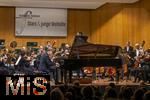 03.10..2025, Internationales Klassikfestival: Festival der Nationen 2025, im Kurhaus Bad Wrishofen (Unterallgu), Jan Lisiecki (Klavier) und das Mozarteumorchester.
