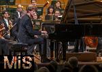 03.10..2025, Internationales Klassikfestival: Festival der Nationen 2025, im Kurhaus Bad Wrishofen (Unterallgu), Jan Lisiecki (Klavier) und das Mozarteumorchester.