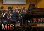 03.10..2025, Internationales Klassikfestival: Festival der Nationen 2025, im Kurhaus Bad Wrishofen (Unterallgu), Jan Lisiecki (Klavier) und das Mozarteumorchester.