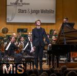03.10..2025, Internationales Klassikfestival: Festival der Nationen 2025, im Kurhaus Bad Wrishofen (Unterallgu), Jan Lisiecki (Klavier) und das Mozarteumorchester.