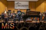 03.10..2025, Internationales Klassikfestival: Festival der Nationen 2025, im Kurhaus Bad Wrishofen (Unterallgu), Jan Lisiecki (Klavier) und das Mozarteumorchester.