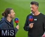 04.10.2025, Fussball 1. Bundesliga 2025/2026, 6.Spieltag, FC Augsburg - VfL Wolfsburg, in der WWK-Arena Augsburg. Trainer Sandro Wagner (FC Augsburg) beim Sky Interview
 

