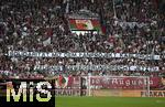 04.10.2025, Fussball 1. Bundesliga 2025/2026, 6.Spieltag, FC Augsburg - VfL Wolfsburg, in der WWK-Arena Augsburg. Solidaritt miz dem Fanprojekt Karlsruhe - Zeugnisverweigerungsrecht jetzt.
 

