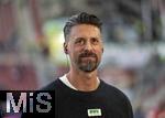 04.10.2025, Fussball 1. Bundesliga 2025/2026, 6.Spieltag, FC Augsburg - VfL Wolfsburg, in der WWK-Arena Augsburg. Trainer Sandro Wagner (FC Augsburg) 