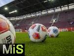 04.10.2025, Fussball 1. Bundesliga 2025/2026, 6.Spieltag, FC Augsburg - VfL Wolfsburg, in der WWK-Arena Augsburg. Spielball Derbystar auf dem Spielfeld vor dem Aufwrmen.