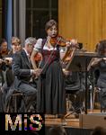 04.10..2025, Internationales Klassikfestival: Festival der Nationen 2025, im Kurhaus Bad Wrishofen (Unterallgu), Die international gefeierte Geigerin Soyoung Yoon (Sdkorea) fhrt Tschaikowskys Violinkonzert auf. Sie wurde 2012 mit dem Prix Young Artist of the Year beim Festival der Nationen ausgezeichnet. Mit dem Janacek Philharmonic Orchestra unter dem Dirigat von Andrey Boreyko. Sie tritt kurioserweise im Trachten-Dirndl aus einem Wrishofener Geschft auf, da ihr Gepck am Airport nicht angekommen war. Passend zur Oktoberfestzeit.