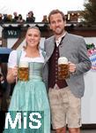 05.10.2025, Fussball Bundesliga 2025/2026, FC Bayern Mnchen Wiesnbesuch auf dem Oktoberfest 2025, Harry Kane (FC Bayern Mnchen) mit Ehefrau Katie Goodland
