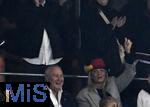 10.10.2025, Fussball WM-Qualifikation Europa 2025/26, 7.Spieltag,  Deutschland - Luxemburg, in der PreZero-Arena (Sinsheim). Franzi von Almsick mit deutschland Hut und ihrem Mann Jrgen Harder (beide Deutschland).     