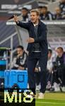 10.10.2025, Fussball WM-Qualifikation Europa 2025/26, 7.Spieltag,  Deutschland - Luxemburg, in der PreZero-Arena (Sinsheim). National-Trainer Julian Nagelsmann (Deutschland) gibt Lautstark Anweisungen.