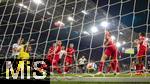 10.10.2025, Fussball WM-Qualifikation Europa 2025/26, 7.Spieltag,  Deutschland - Luxemburg, in der PreZero-Arena (Sinsheim). Torschuss von Joshua Kimmich (GER)  gegen Torwart Anthony Moris (Luxemburg) zum 4:0 