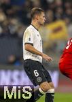 10.10.2025, Fussball WM-Qualifikation Europa 2025/26, 7.Spieltag,  Deutschland - Luxemburg, in der PreZero-Arena (Sinsheim). Joshua Kimmich (Deutschland) mit zerissener und geflickter Hose.