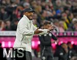 18.10.2025, Fussball Bundesliga 2025/2026, 7.Spieltag, FC Bayern Mnchen - Borussia Dortmund, in der Allianz-Arena Mnchen,  
Trainer Vincent Kompany (FC Bayern Mnchen) 

