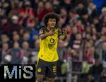 18.10.2025, Fussball Bundesliga 2025/2026, 7.Spieltag, FC Bayern Mnchen - Borussia Dortmund, in der Allianz-Arena Mnchen, Karim Adeyemi (Borussia Dortmund) unzufrieden.